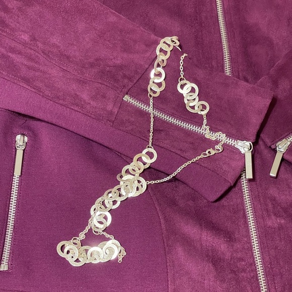 🎁SALE🎁CHICOS PURPLE FAUX LEATHER BOMBER JACKET SZ 12 EUC - Picture 5 of 10